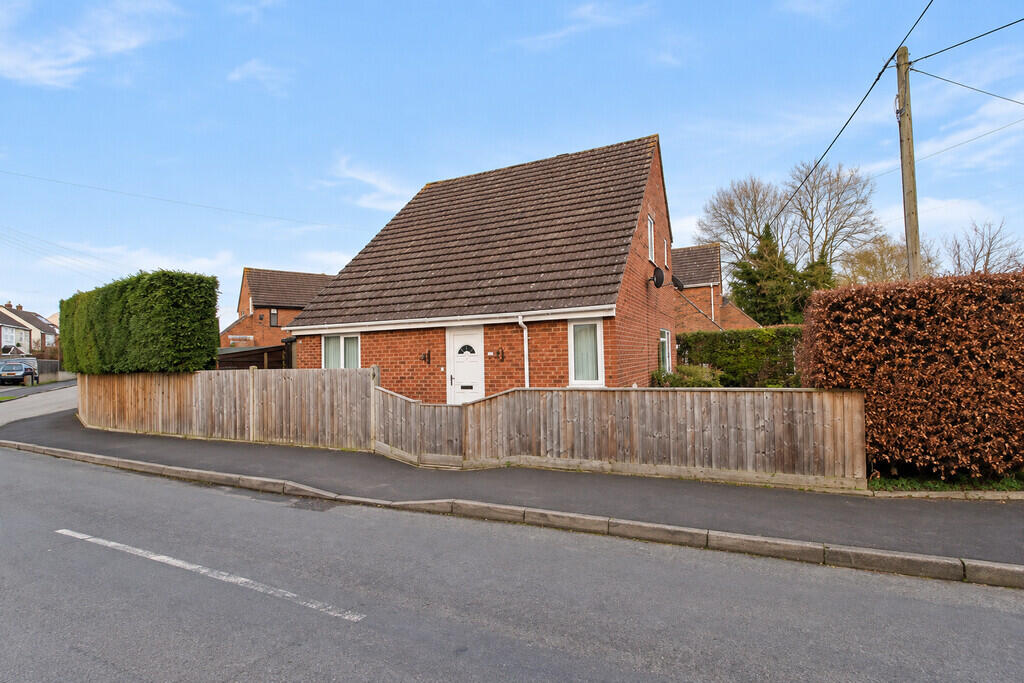 Main image of property: Bicester Road, Kidlington