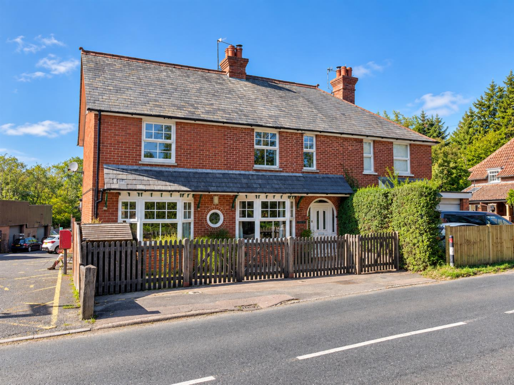 Main image of property: Little London, Heathfield, TN21 0AY