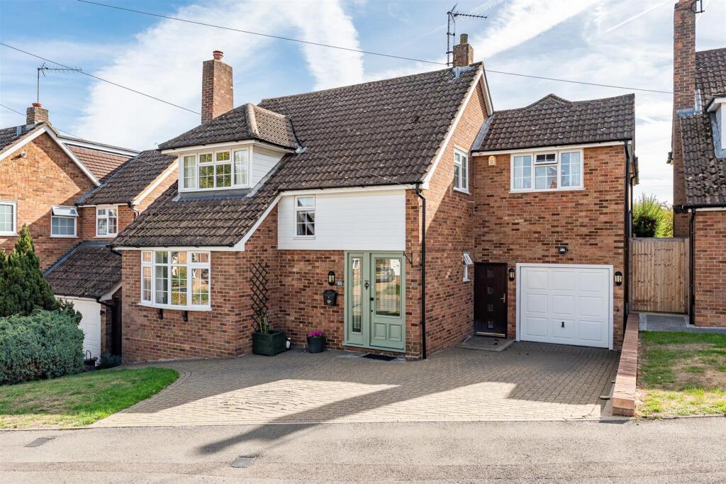 Main image of property: Rib Vale, Hertford