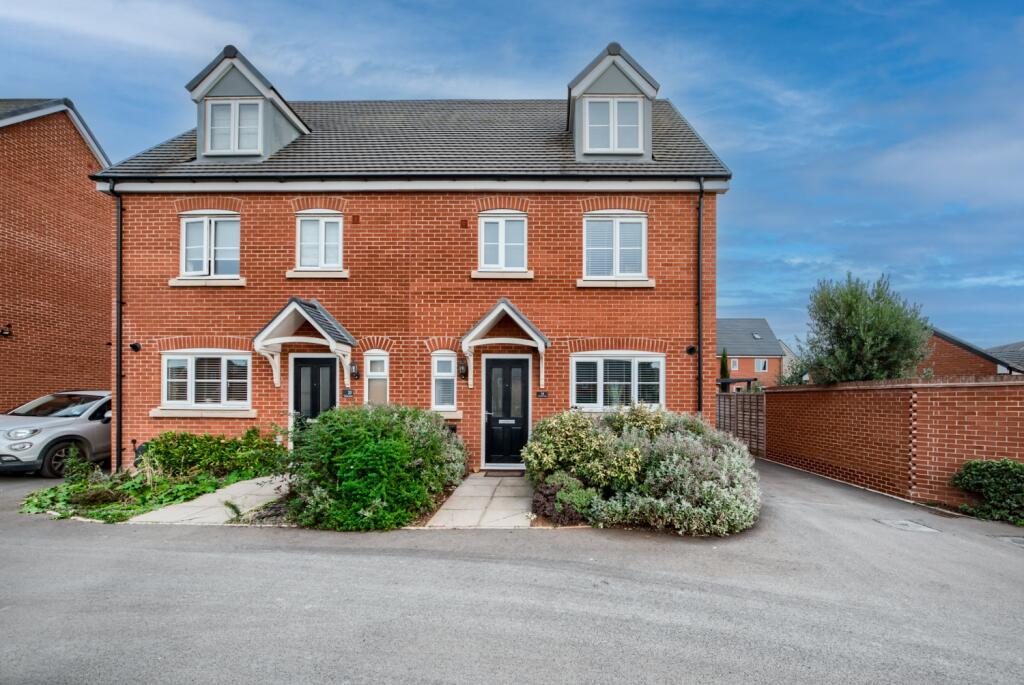 Main image of property: Chestnut Avenue Meon Vale, CV37