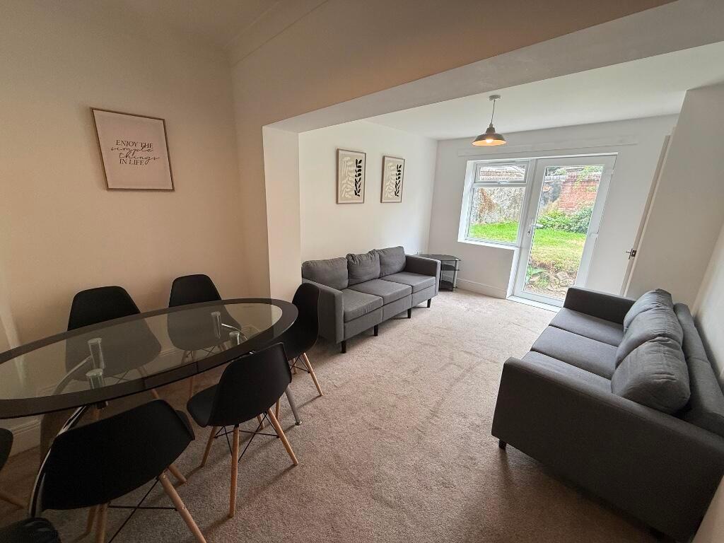 Main image of property: Earlham Road, Norwich, NR2 3DB