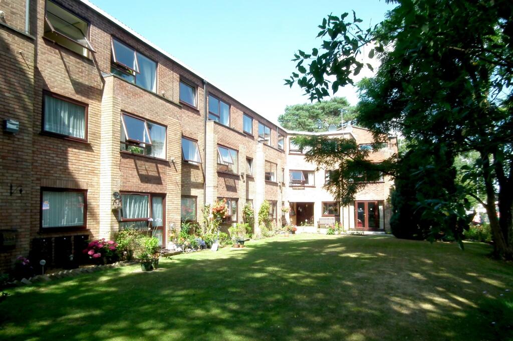 Main image of property: Homefield House, Barton Court Road, New Milton, Hampshire. BH25 6NP