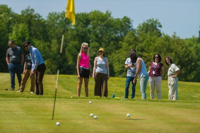CRP_MansionHouse_Brochure_Images_Golf.jpg
