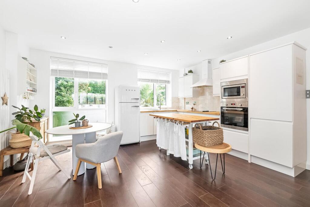 Main image of property: Little Bornes, Dulwich, SE21