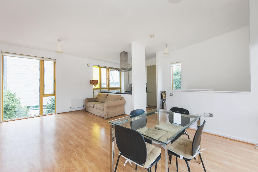Main image of property: Moseley Row, Greenwich