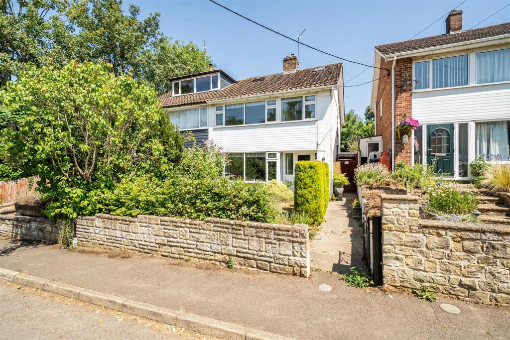 Main image of property: Broad Street, Syresham, NN13