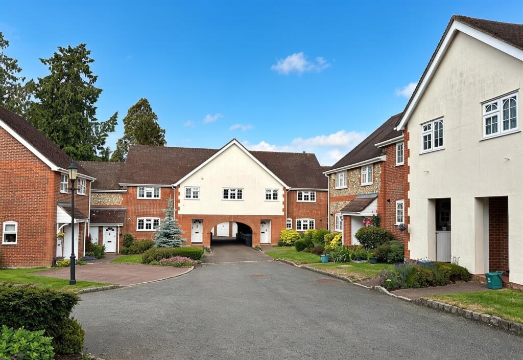 Main image of property: Dunsley Place, Tring