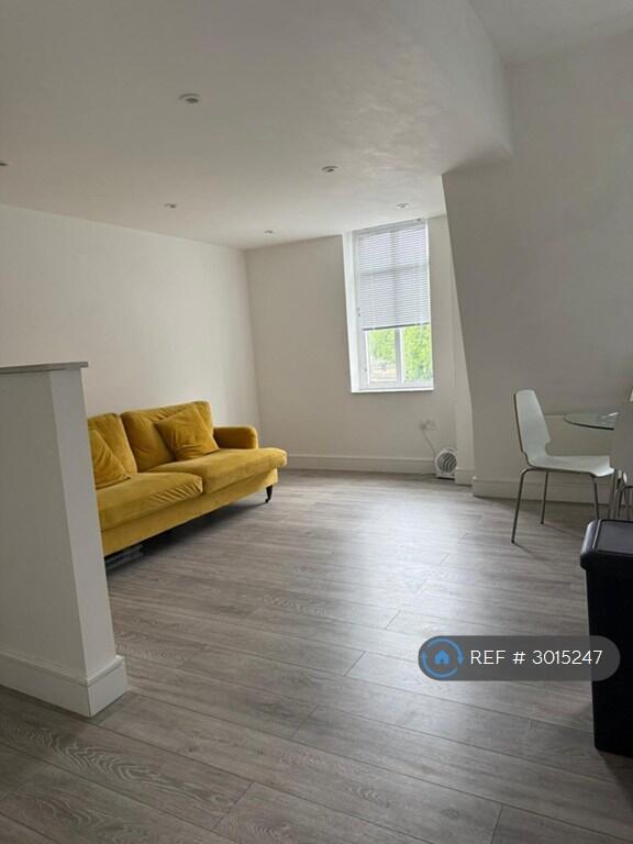 Main image of property: Castle Street, Reading, RG1