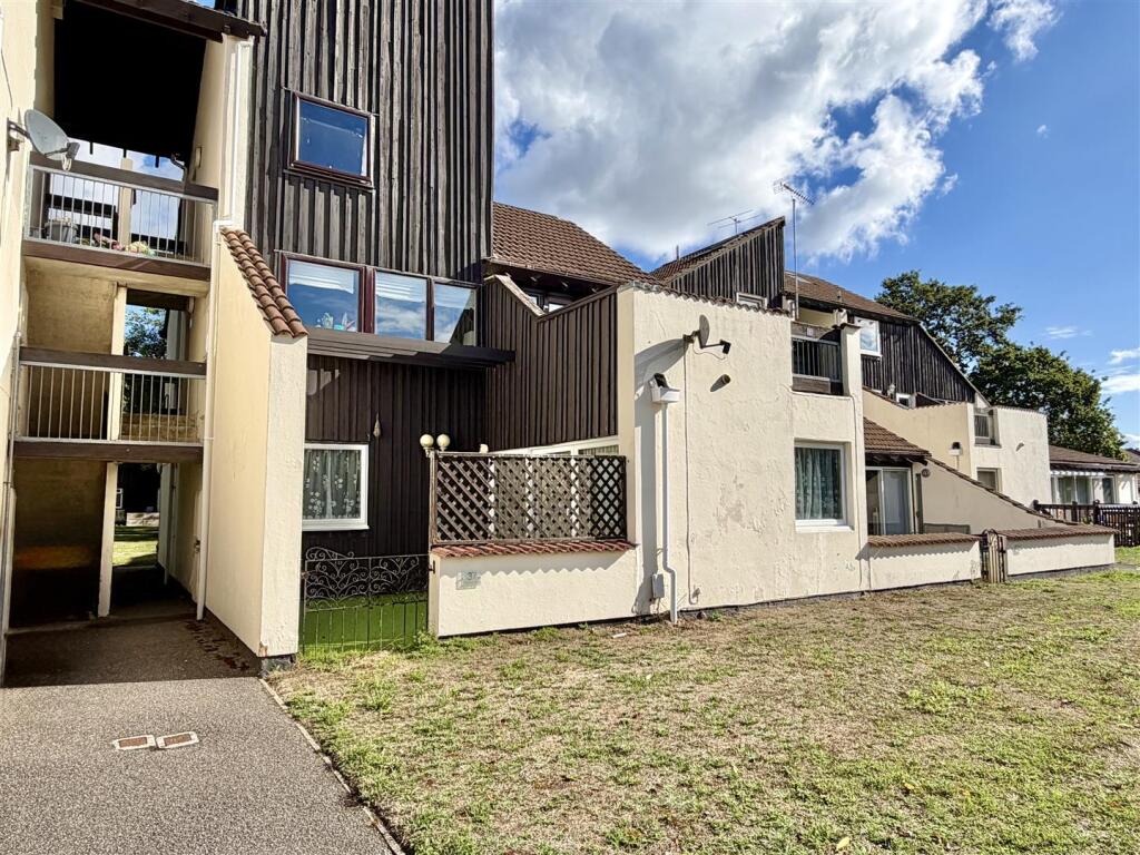 Main image of property: Tree Hamlets, Upton