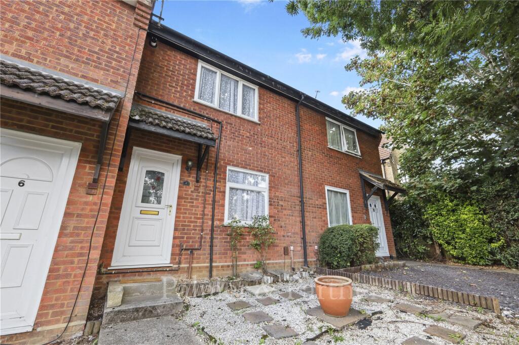 Main image of property: Sycamore Close, Ipswich, Suffolk, IP8