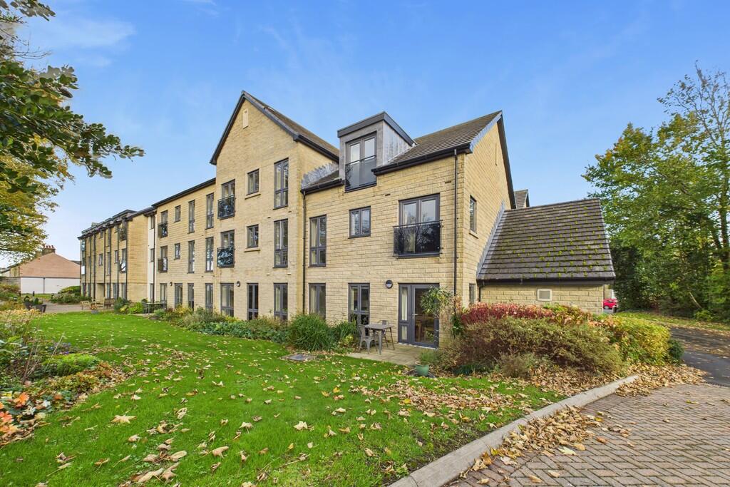 Main image of property: Apartment 26 Keerford View, 152 Lancaster Road, Carnforth, Lancashire, LA5 9EE