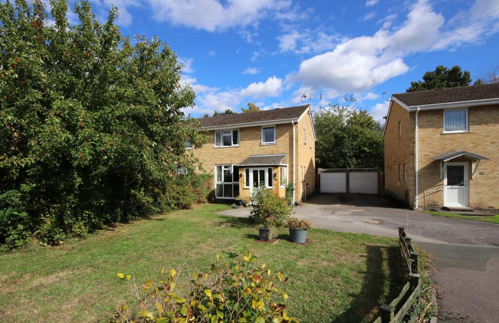 Main image of property: Navigators Way, Hedge End, SO30