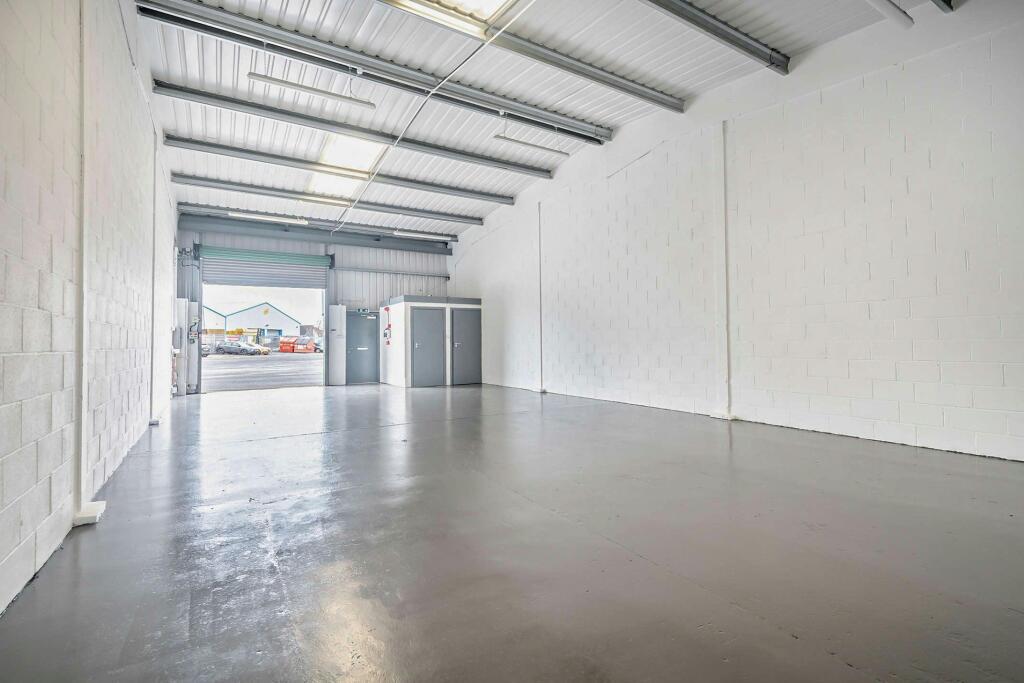 8582903-interior05-800.jpg