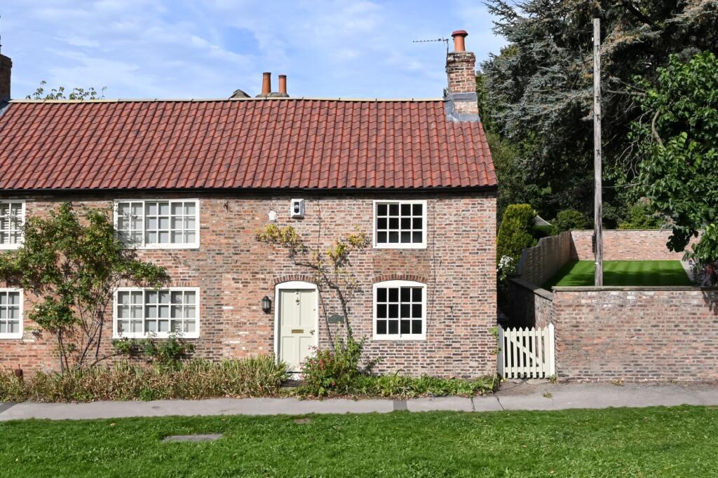 Main image of property: Woodyard Cottages, Heslington, York, YO10