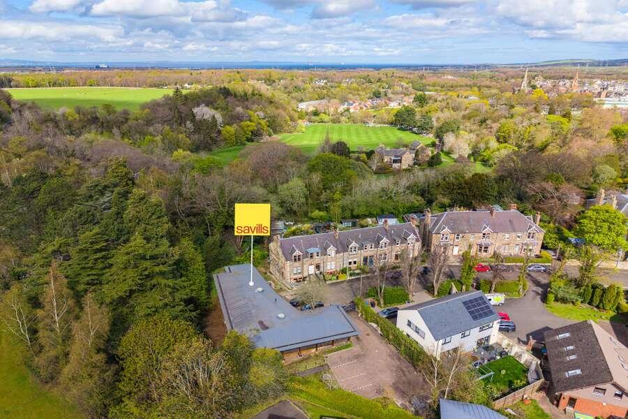 Main image of property: Glenesk House, 15 Avenue Road, Eskbank