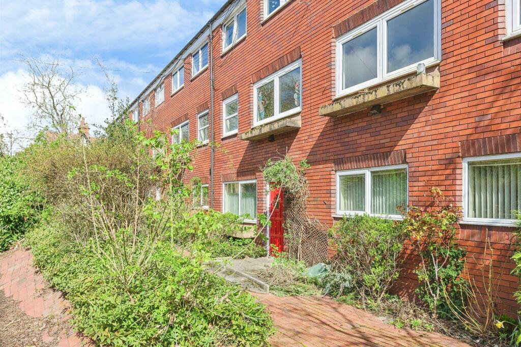 Main image of property: Coleshill Street, B72