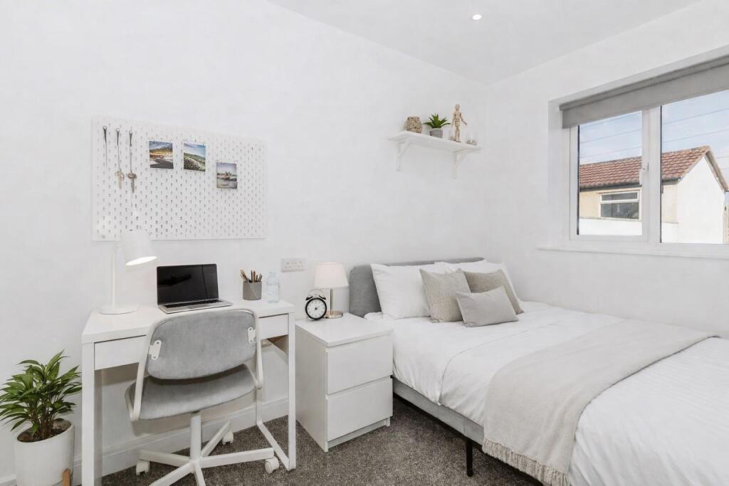 Main image of property: Room 4, 15 Eighth Avenue, Bristol, Bristol