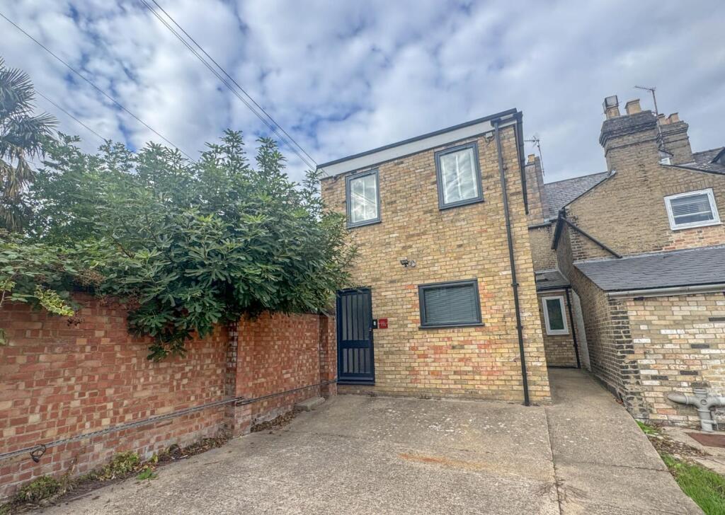 Main image of property: Victoria Road, Cambridge