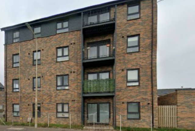 Main image of property: FLAT 2 , 100B TURNHOUSE ROAD , EH12 0BA