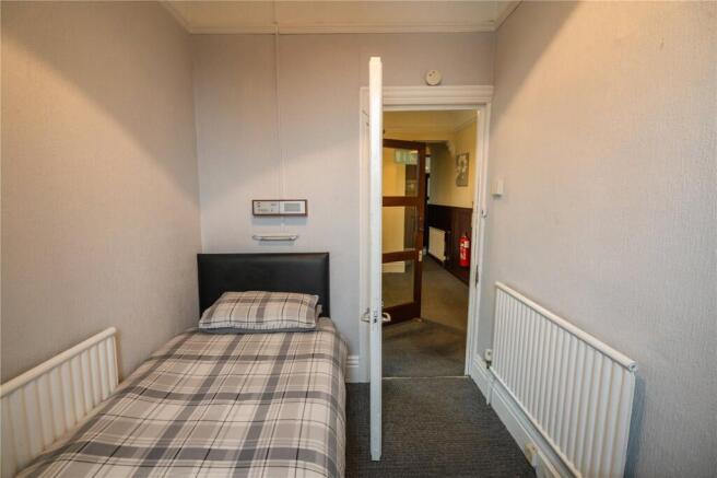Bedroom (2)