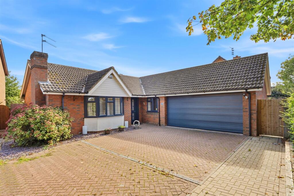 Main image of property: NN16 - Weaver Close, Kettering