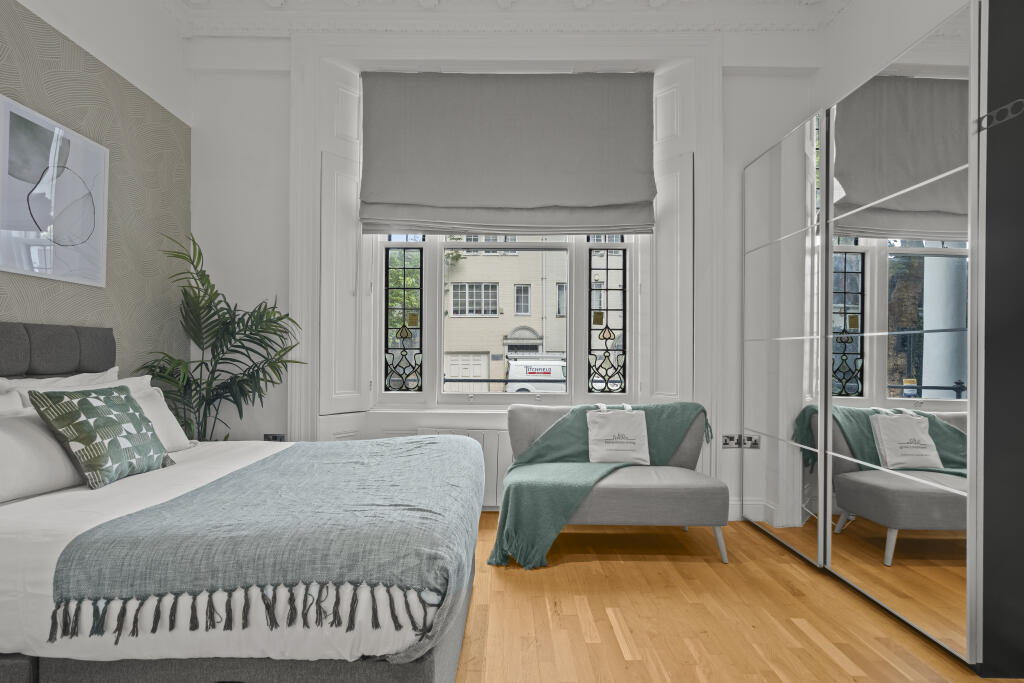 Main image of property: Queensborough Terrace, London, W2