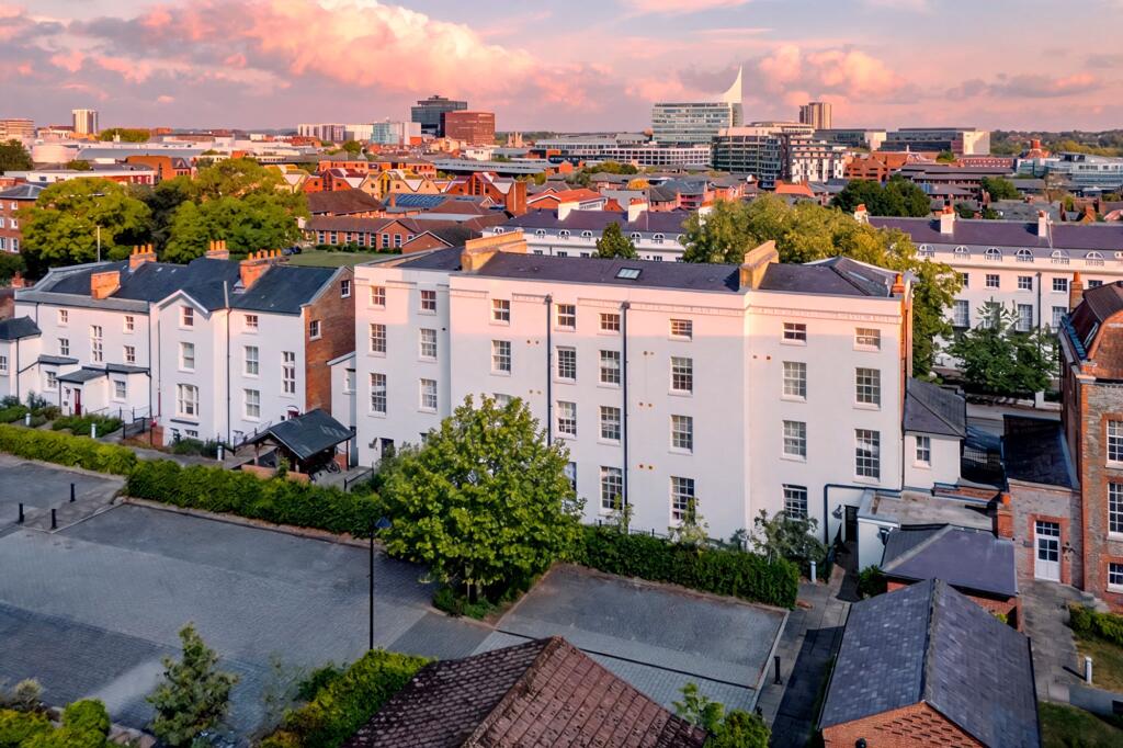 Main image of property: London Road, Reading, RG1