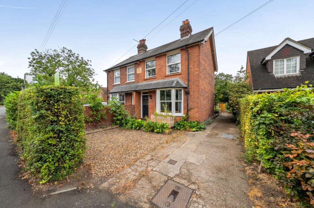 Main image of property: St. Marks Road, Binfield, Bracknell, Berkshire, RG42