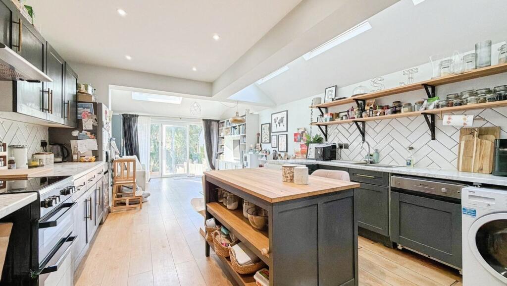 Main image of property: Highbury Road, Bedminster, BS3 5NS