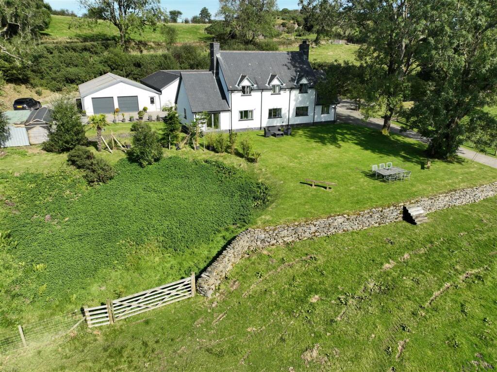 Main image of property: Tynreithyn, Tregaron