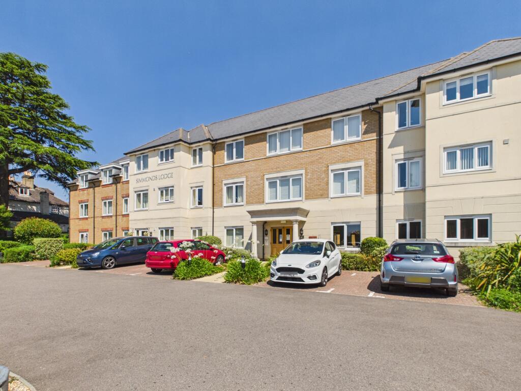 Main image of property: Havant Road, Drayton, Portsmouth, PO6