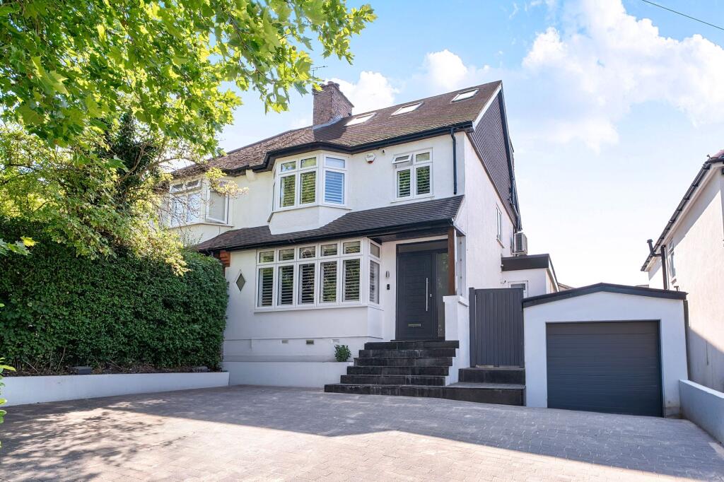 Main image of property: Portnalls Rise, Coulsdon, CR5