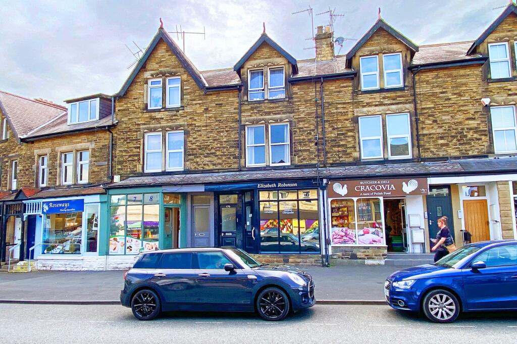 Main image of property: 176 Kings Road, Harrogate, HG1
