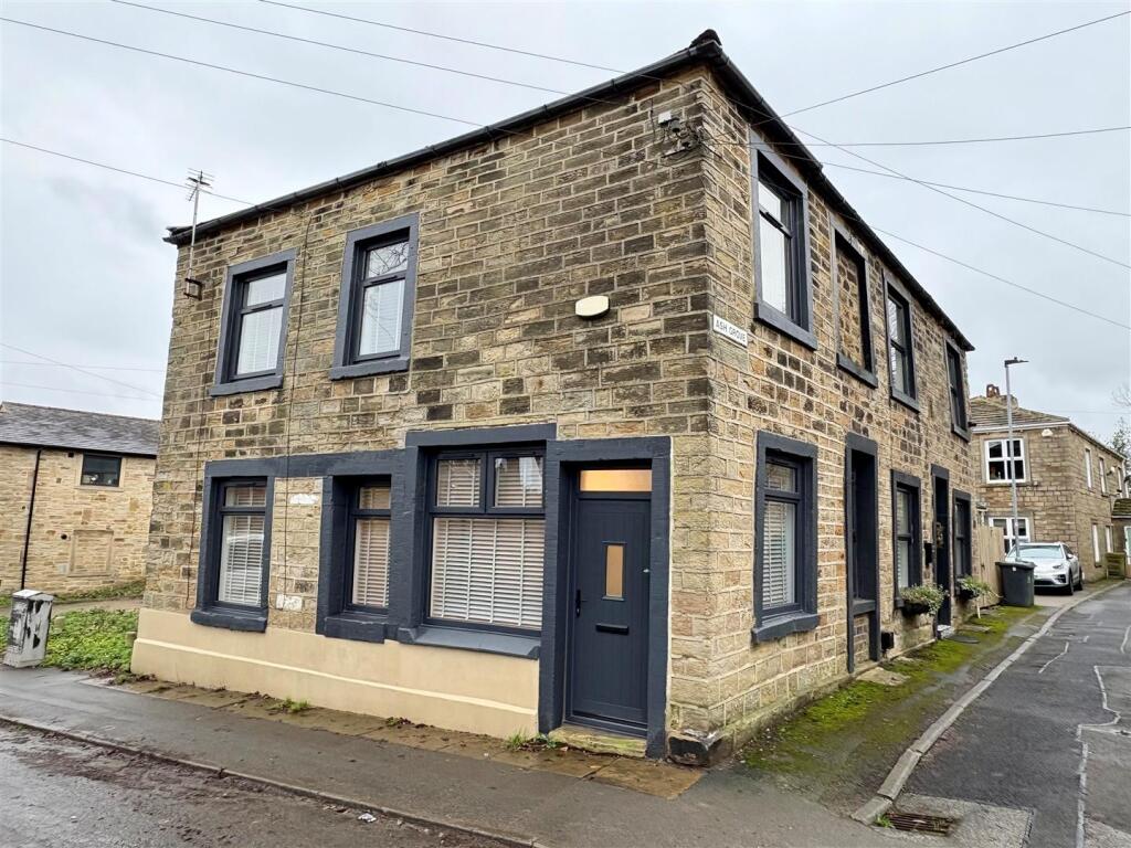 Main image of property: Old Lane, Birkenshaw, Bradford