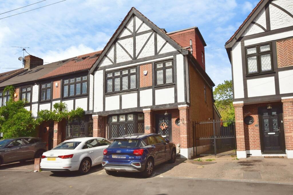 Main image of property: Cherry Tree Rise, Buckhurst Hill