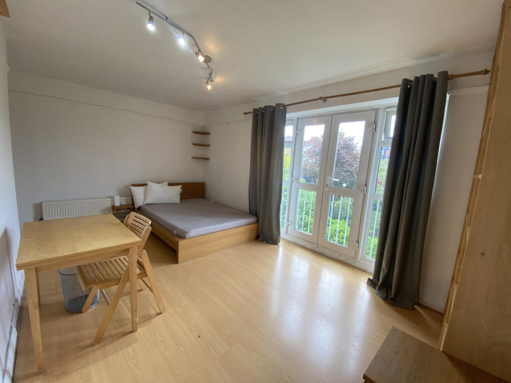 Main image of property: Yoakley Road, Stoke Newington, N16