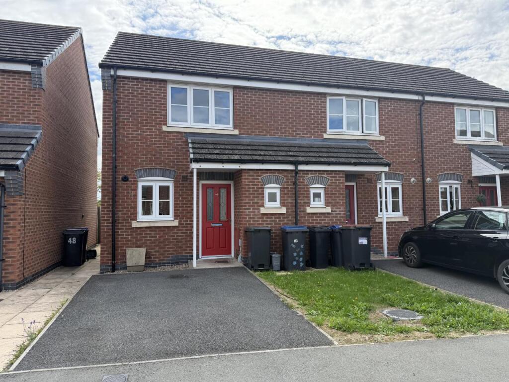 Main image of property: 46 Kinross Way, Hinckley