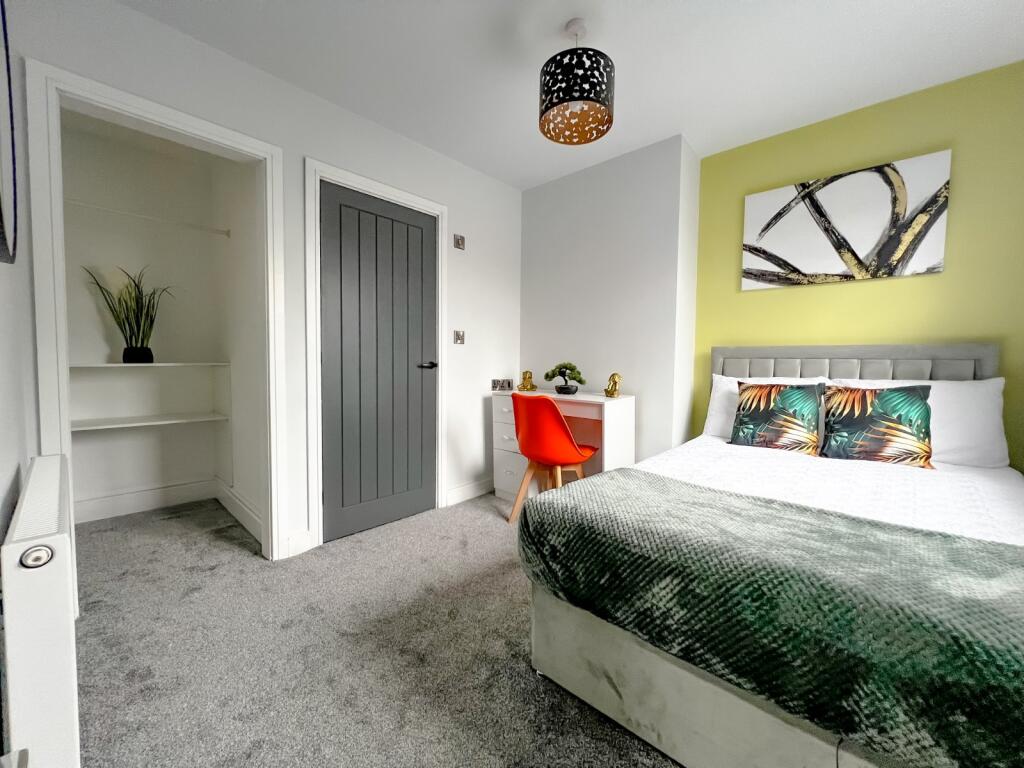 Main image of property: Hill Street, Kingswood, Bristol, Gloucestershire, BS15