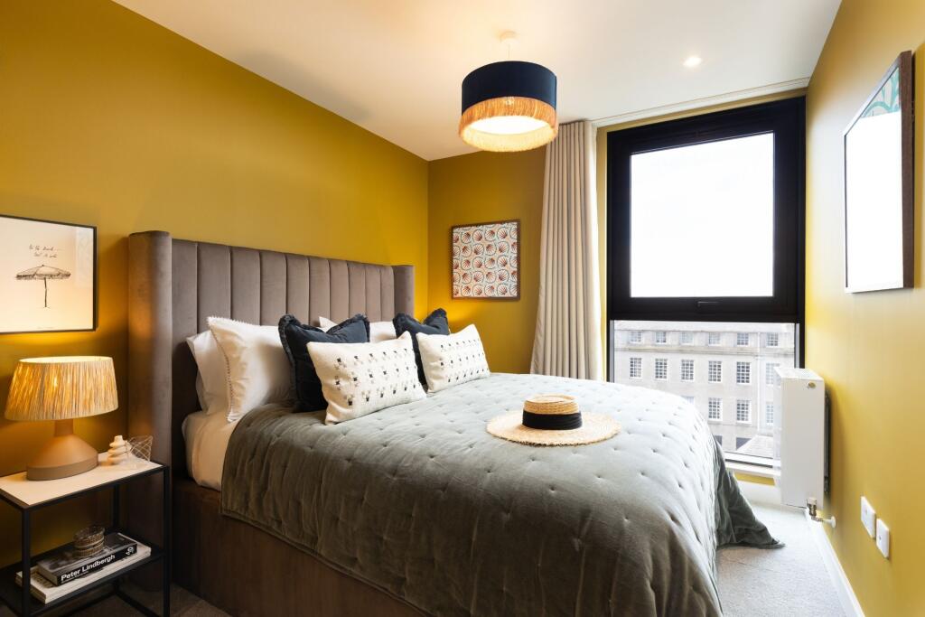 Main image of property: Holland Park, Glasgow, G2