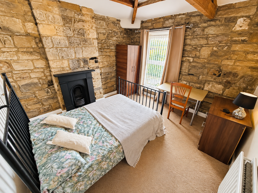 Main image of property: Kirkstall Road, Burley, Leeds, West Yorkshire