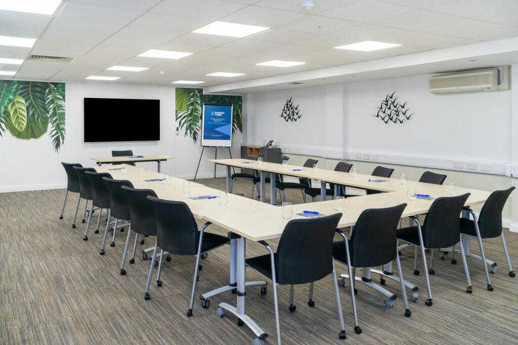 Team  Office_a938ae764fb84750ba3e8eafea5224a1  126.jpg