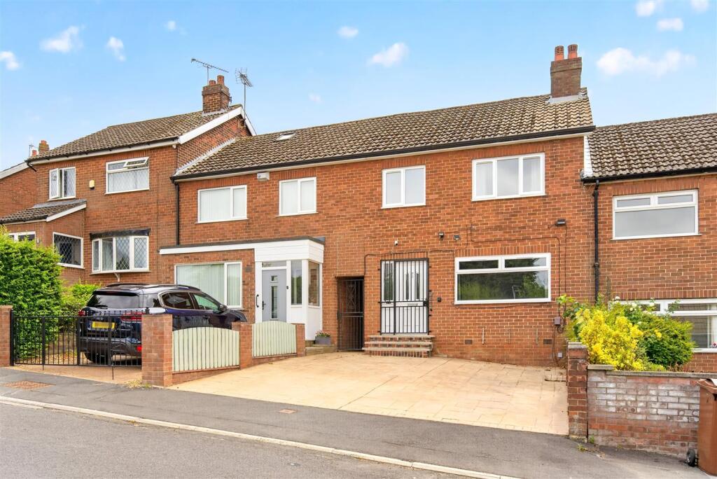 Main image of property: Beecroft Close, Leeds