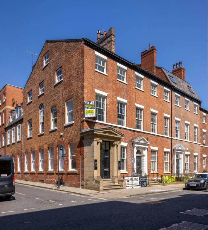 Main image of property: Eyton House, 12 Park Place, Leeds, LS1 2RU