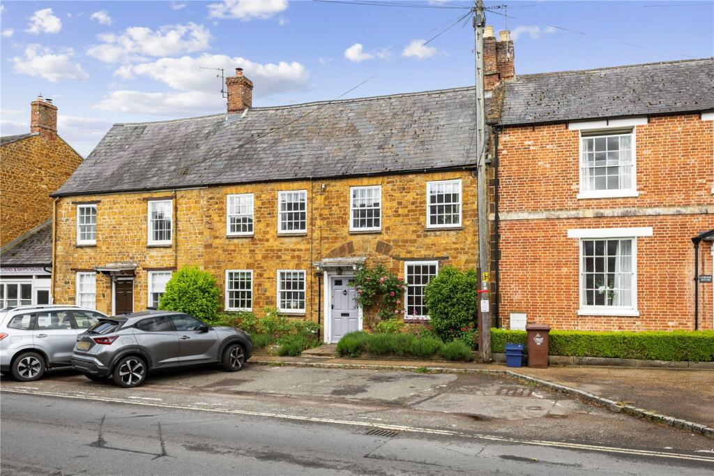 Main image of property: High Street, Deddington, Banbury, Oxfordshire, OX15