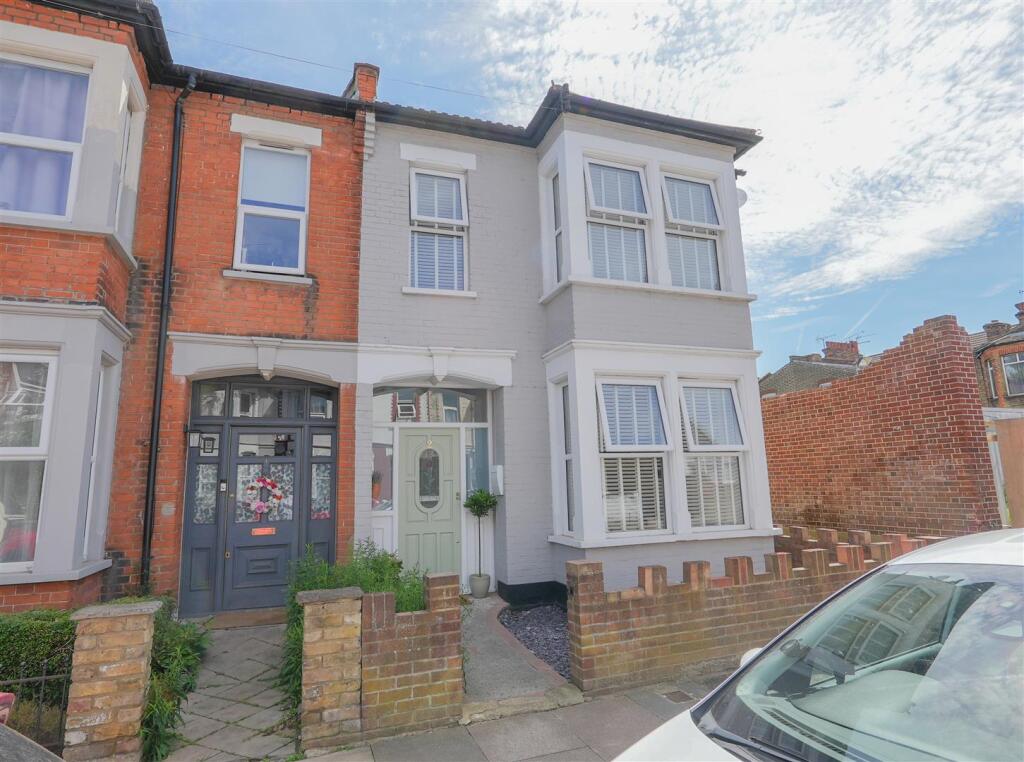 Main image of property: Hainault Avenue, Westcliff-On-Sea