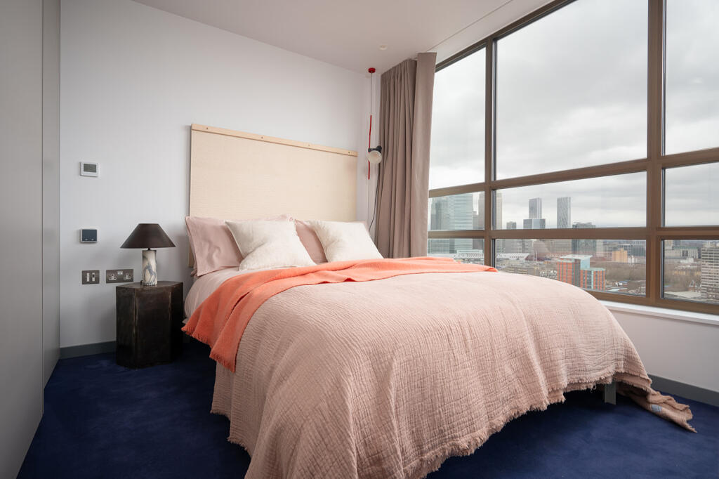 Main image of property: Balfron Tower, St Leonards Road, London, E14 0UY