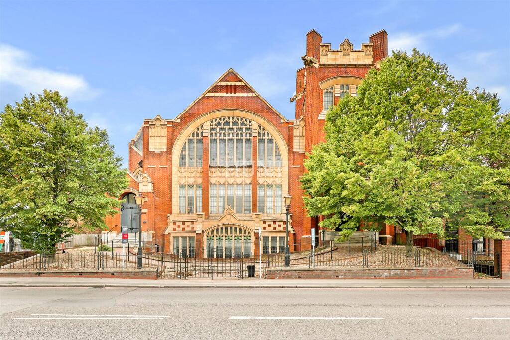 Main image of property: Cranbrook Road, Ilford IG1