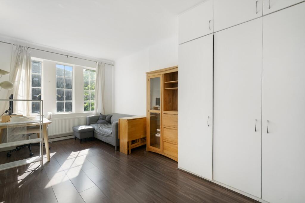 Main image of property: Hillsborough Court,
Mortimer Crescent, NW6