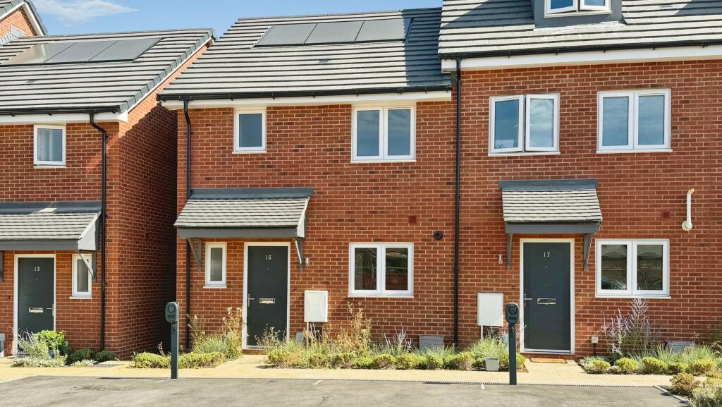 Main image of property: Rowan Way, Hunts Grove, Gloucester, GL2