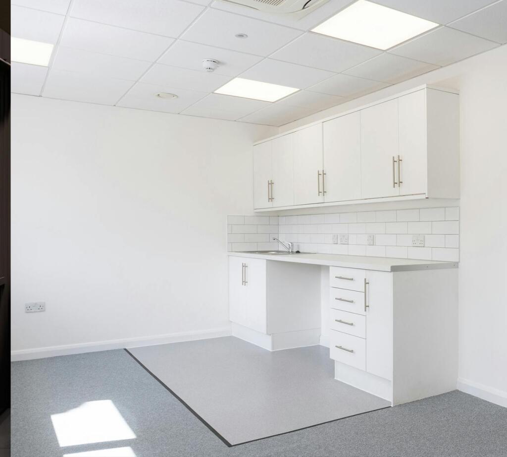 h48officesinset03.jpg